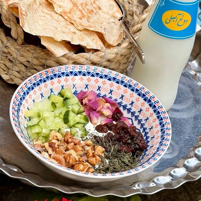 اب دوغ خیار